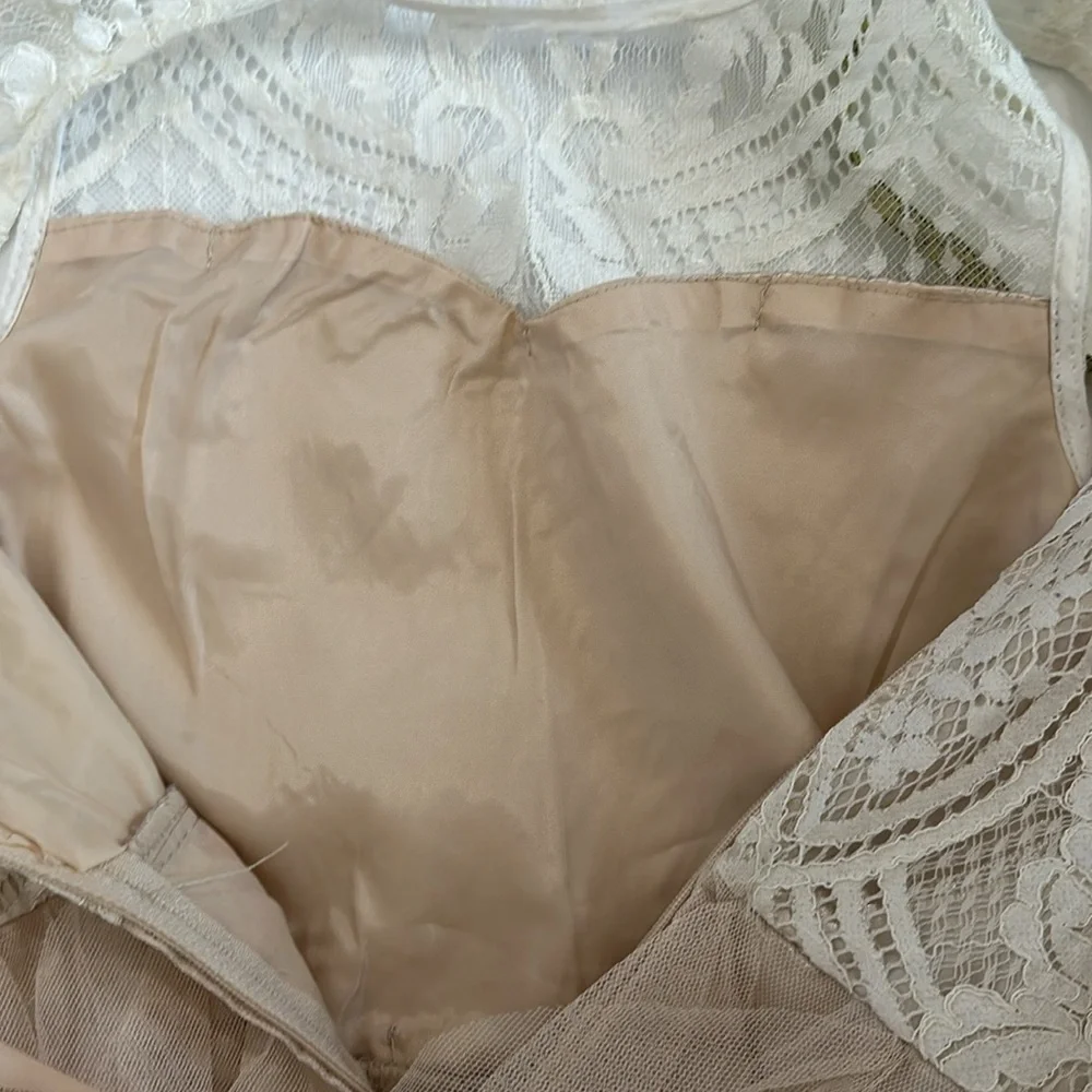 Rare Editions Big Girls 10 Lace Bodice Beaded Waist Belt Mesh Cascade Dress EUC